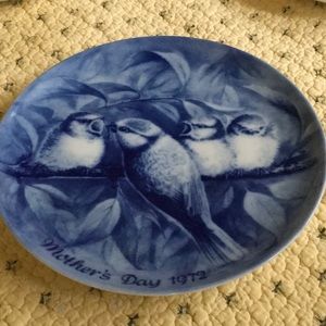 Collectors Mothers Day plate 1972